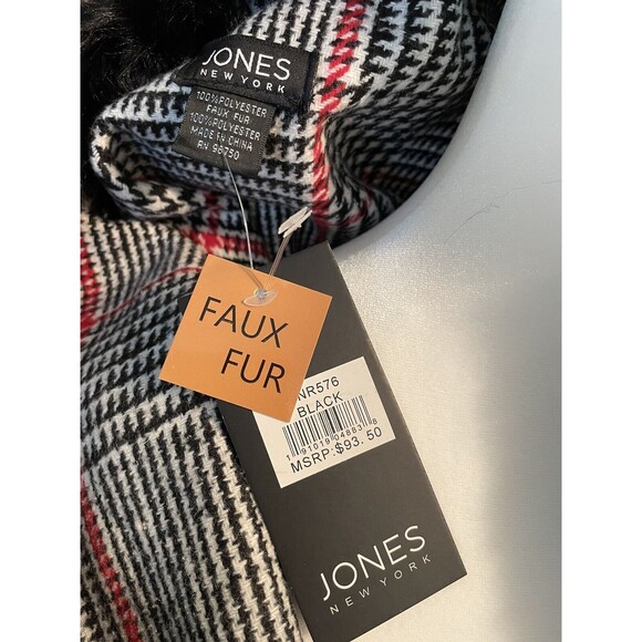 Jones Of NY Women's One Size Houndstooth Wrap Poncho with Black Faux Fur Collar - Picture 5 of 5